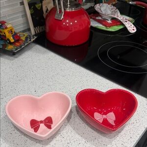 Valentine's Day Set of 2 Heart-Shaped & Bows Pink and Red Ceramic Trinket Bowls